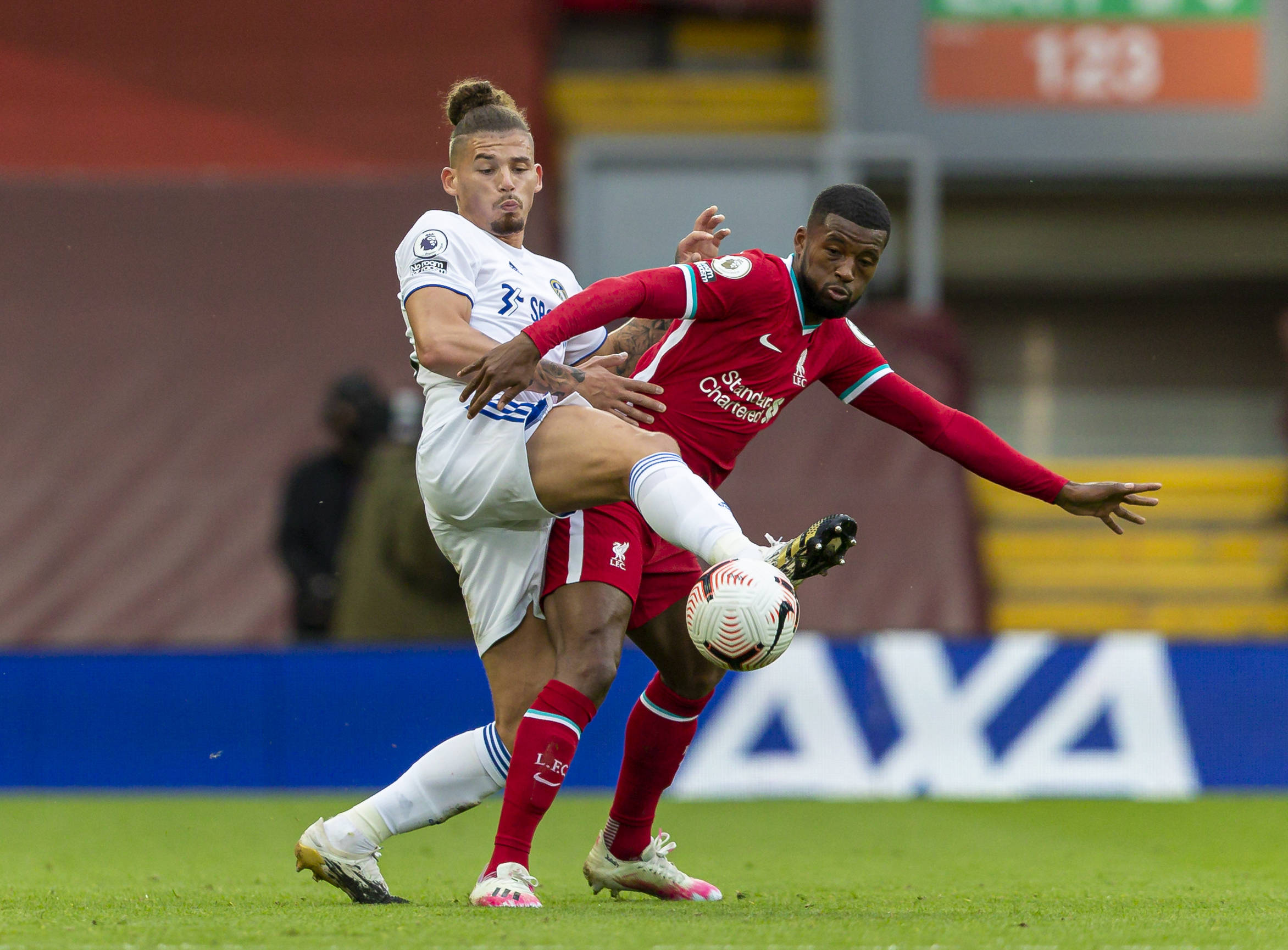 次耀眼全场 次耀眼全场