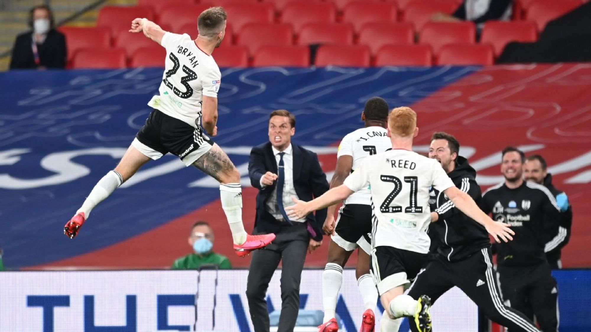 上展示出了 上展示出了